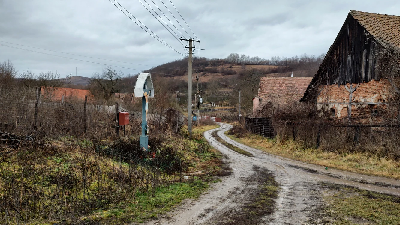 Răscruce de drumuri la Făget FOTO Adevărul