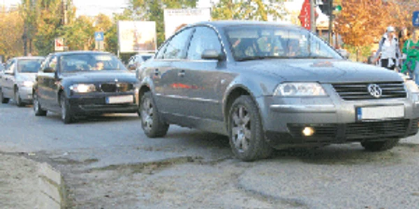 Drumurile proaste din România scurtează durata de viaţă a pneurilor cu 15% 