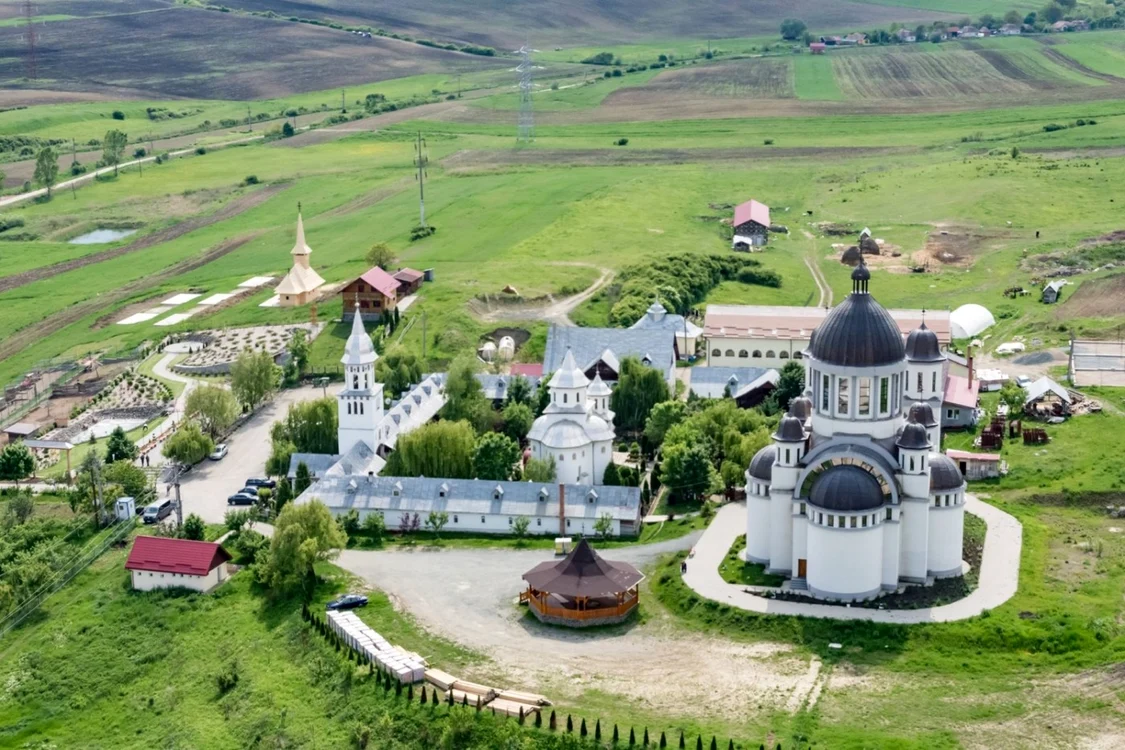 Mănăstirea din Alba are facturi uriaşe la gaze naturale Foto: Facebook/ Mănăstirea Dumbrava