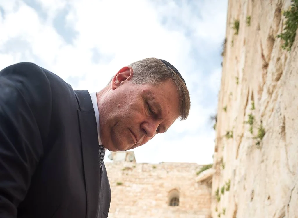 
    Președintele Klaus Iohannis a fost criticat de o publicație germană de renumefoto: Arhiva Personală  