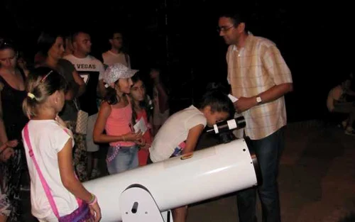 telescop in strada