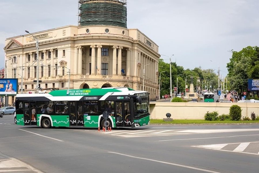 125 de ani de transport electric în Iaşi. Noile tramvaie şi autobuze electrice au străbătut întreg oraşul