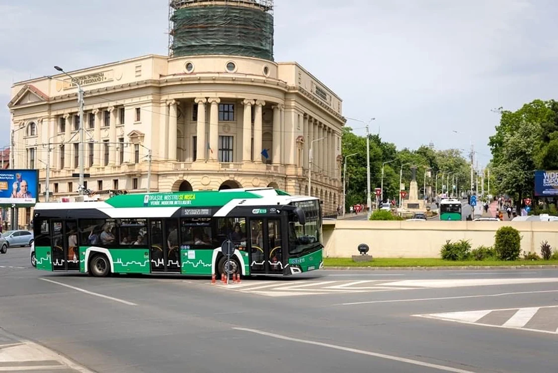 Autobuz electric Solaris Iaşi SURSĂ Facebook Primăria Municipiului Iaşi