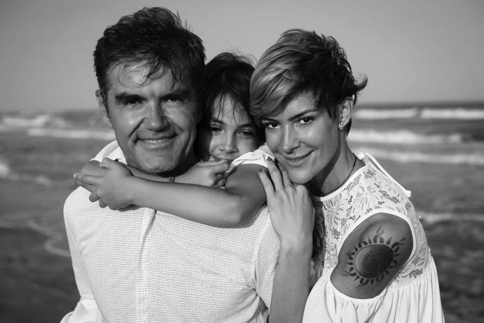 Roxana Ciuhulescu insarcinata Silviu Bulugioiu (1) jpeg