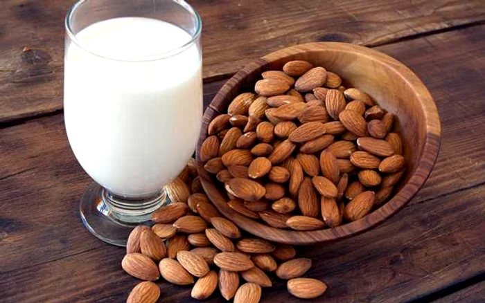 
    Dacă vreţi să vă bucuraţi de un ten care să nu vă trădeze vârsta, includeţi în dietă cât mai multe din alimentele benefice pieliiFOTO: adevarul.ro  