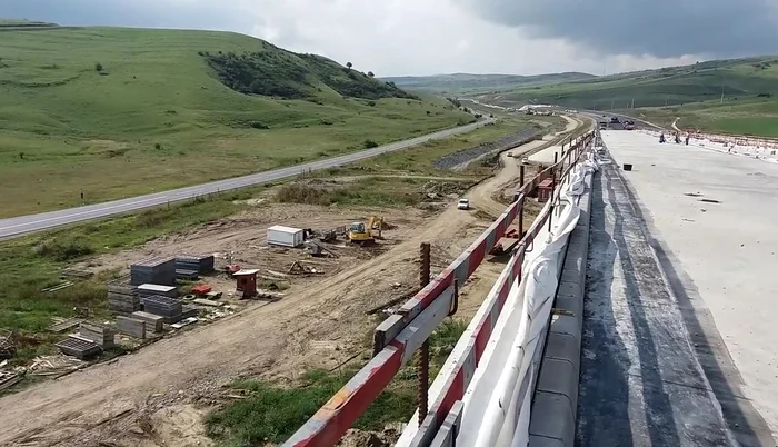 Autostrada măsoară 70 de kilometri (foto: captură youtube)