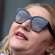 Diana Șoșoacă părăsește sediul Parchetului General FOTO: Inquam Photos / George Călin 6473 jpg