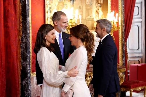 Letizia gazdă la Palat jpg