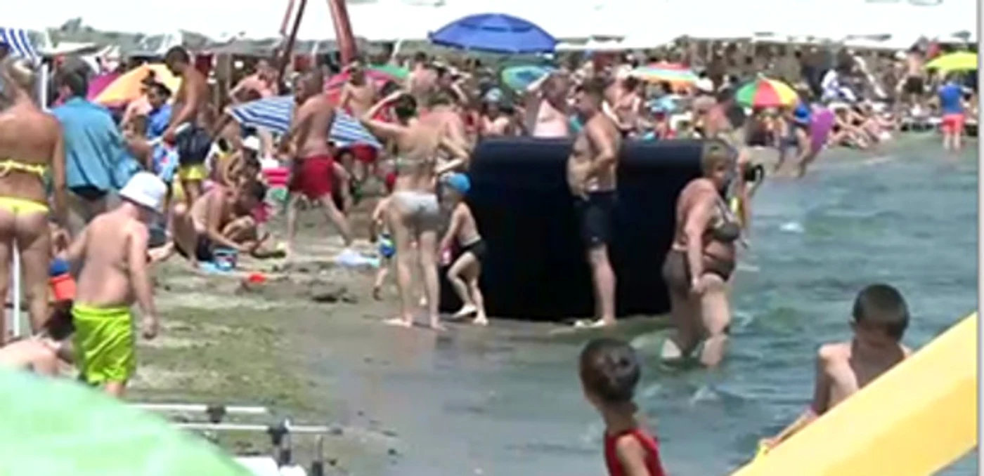 
    Aşa arăta Mamaia în weekendCaptură Digi24  