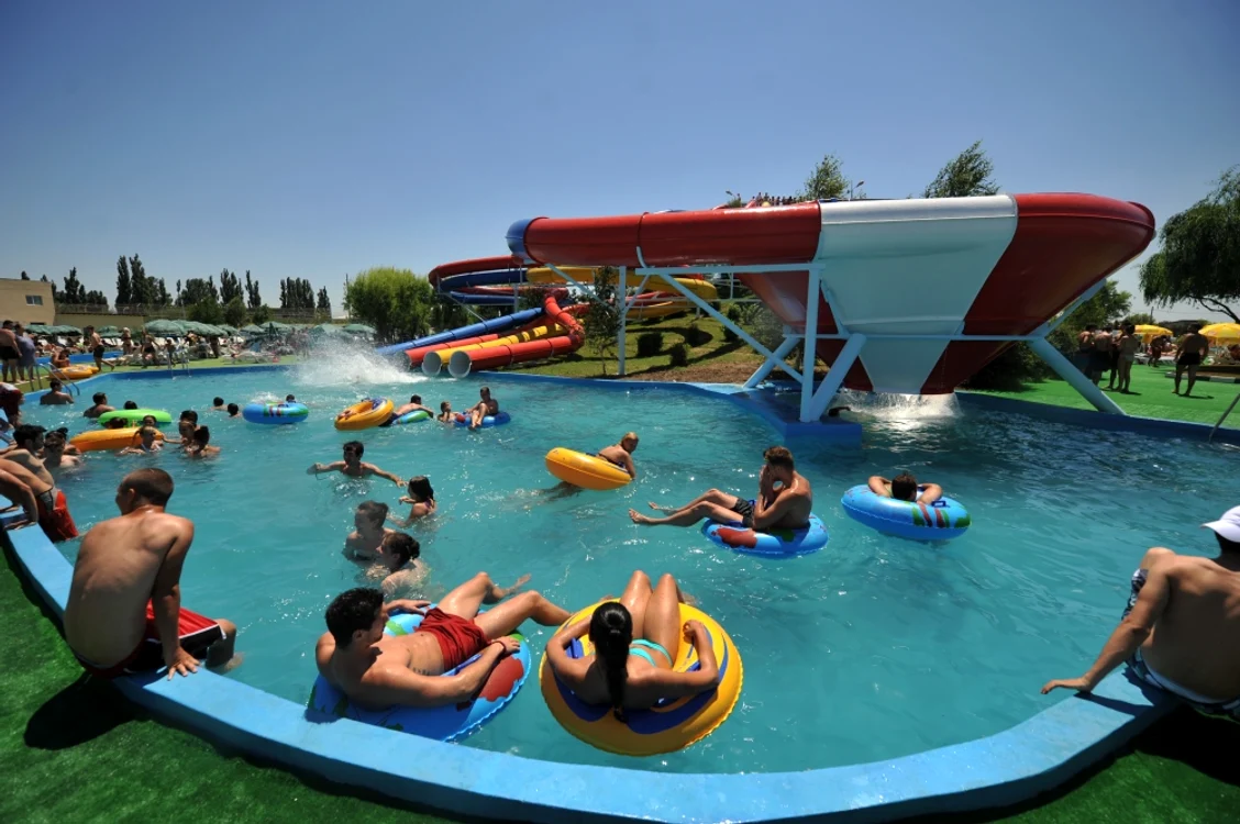 La waterpark-ul din Otopeni sunt 27 de tobogane FOTO: Mediafax