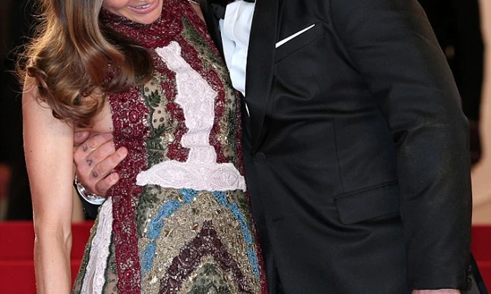 Robbie Williams Ayda png