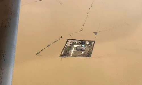 inundatii Tennessee casa salvata dig foto X jpg