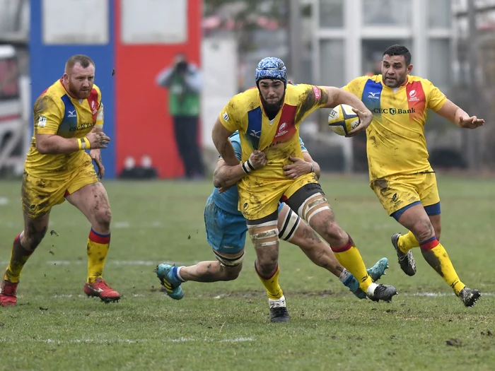 
    Apărarea sud-americanilor a fost rareori depășită de româniFOTO: Sportpictures.eu  