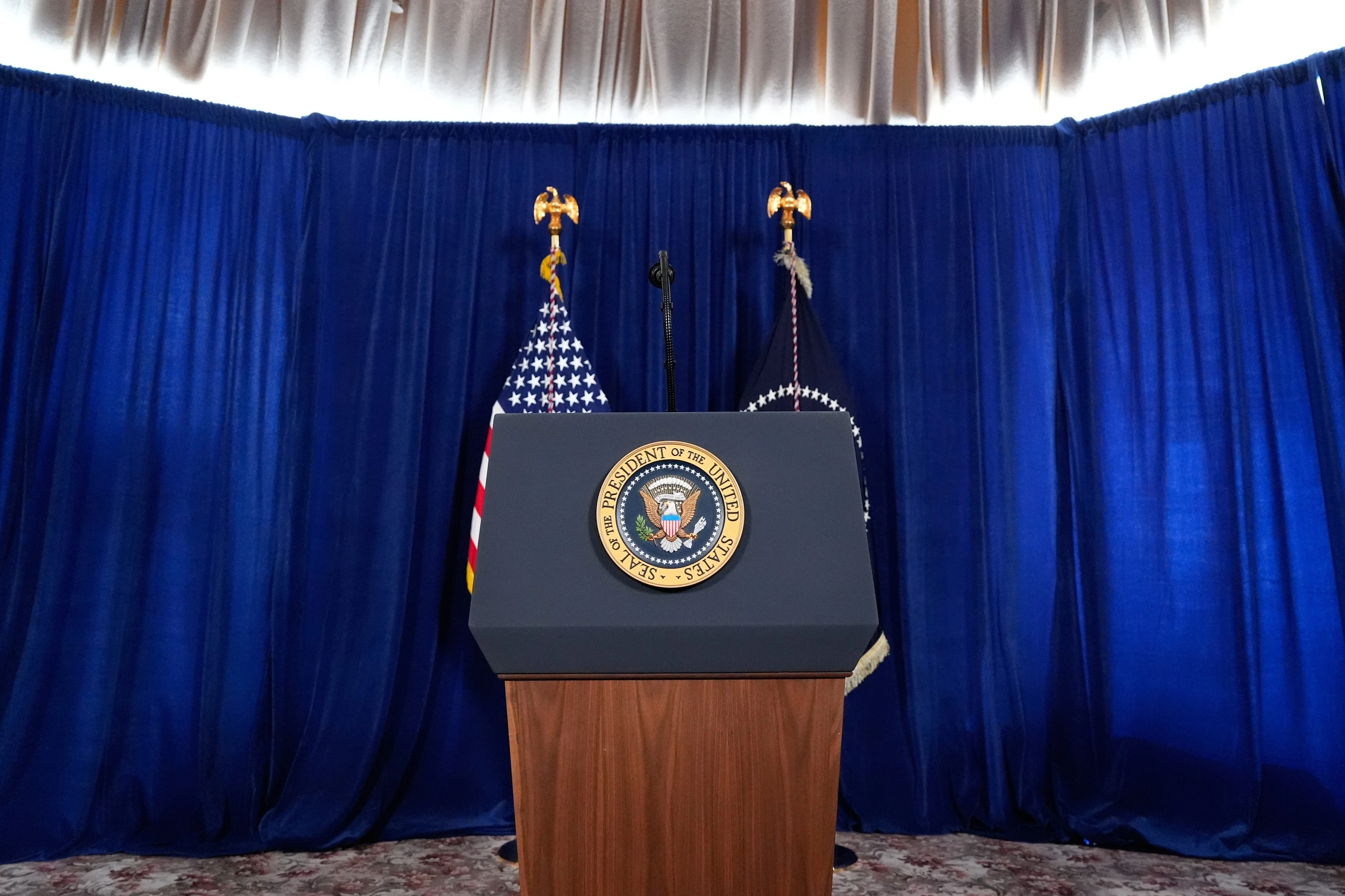 LIVE TEXT Trump, conferință de presă la Mar-a-Lago după capturarea lui Maduro