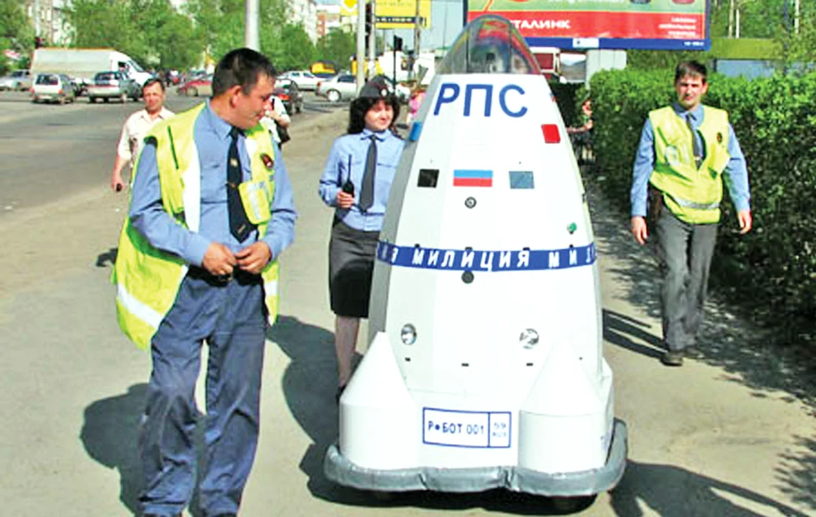 Robocop, poliţistul care nu ia mită!