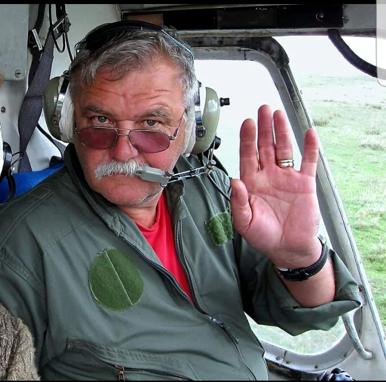 
    Valer Novac, un as în aviaţie, şi-a găsit sfârşitul pe şosea  Foto: Facebook  