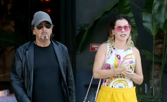
    Al Pacino (78 de ani) şi-a tras iubită nouă. Actorul s-a cuplat cu Meital Dohan, o actriţă de 39 de aniFoto: Guliver/Splashnews  