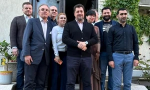 Claudiu tarziu si membrii fondatori AC, facebook claudiu tarziu jpg