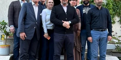 Claudiu tarziu si membrii fondatori AC, facebook claudiu tarziu jpg