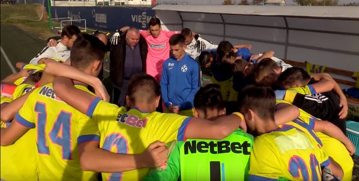 Rugăciunea a avut efect, urmașii lui Tănase, Pintilii sau Gnohere învingând rivala tradițională după două goluri marcate împotriva cursului jocului: pe contraatac după un corner al dinamoviștilor și, apoi, dintr-un penaltyFoto: Click!