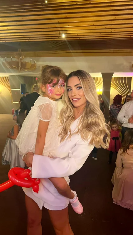 Anul trecut, Misty a încercat o revenire pe scenă alături de fetița sa