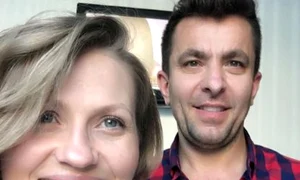 Mirela Boureanu Vaida s a pozat fără machiaj alături de hairstylistul Cristi Pascu jpeg