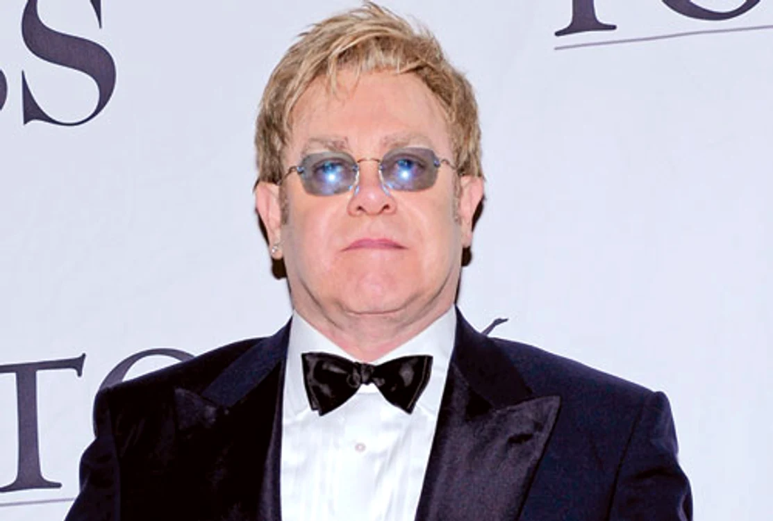 
    Elton John a abandonat toate proiectele muzicale la care lucra spre stupefacția fanilorFoto: Click!  