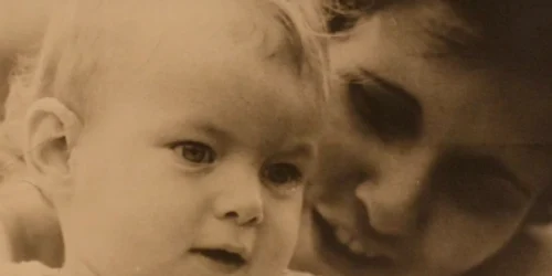 Familia Chelba - tragedia unei familii de români Sursa Youtube Passport Productions