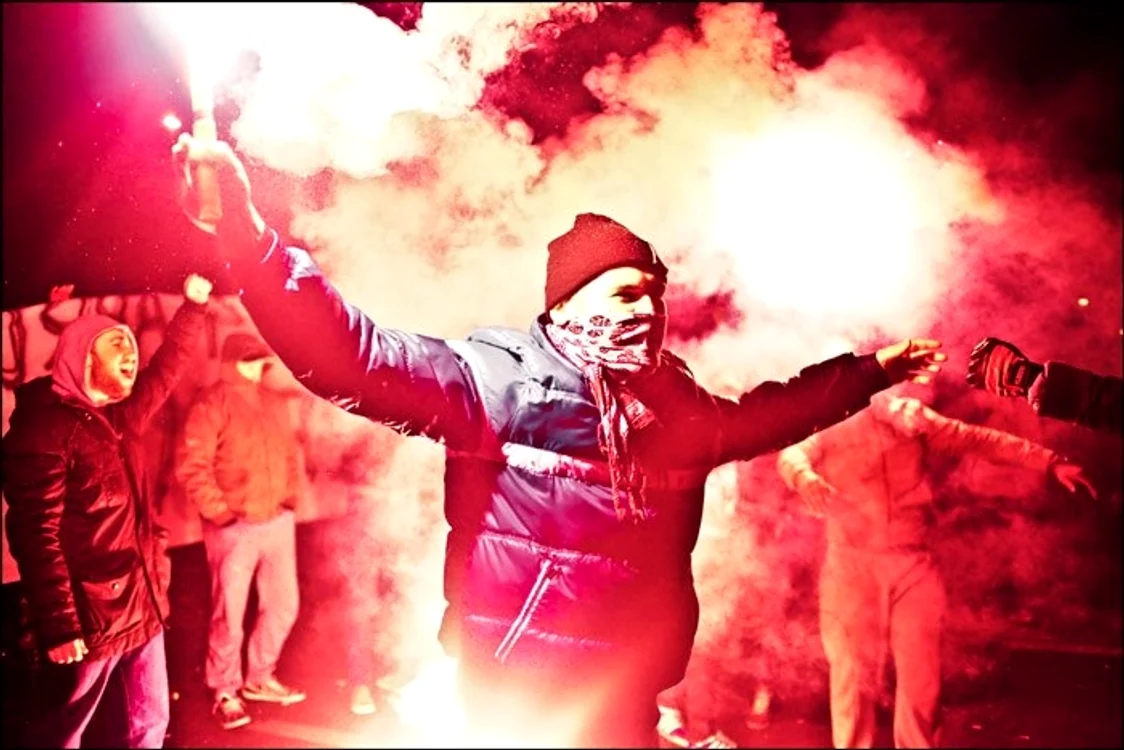 Cînd stadionul coboară în stradă interviu cu Dinu GUŢU, cercetător şi ultras jpeg