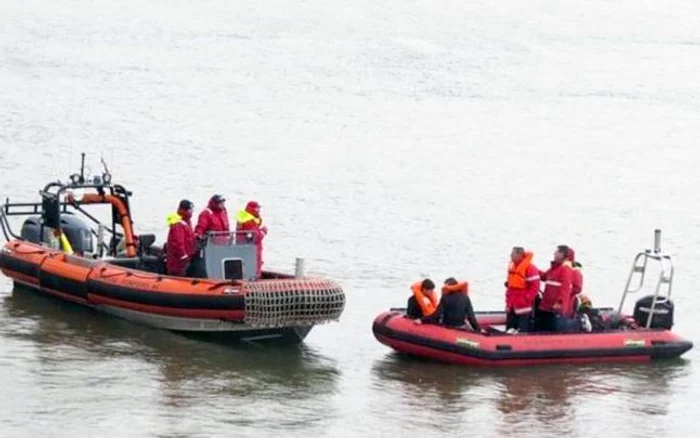 Mai multe echipaje de salvare caudă copilul dispărut FOTO Twitter