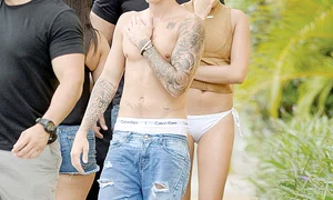 Bieber nu are nici  acum o iubită stabilă jpeg