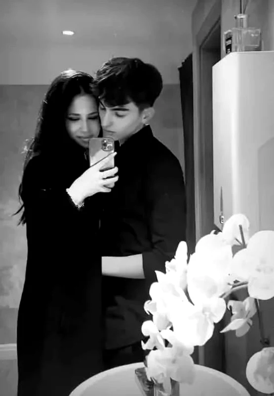 Violeta Bănică și George sunt împreună de un an și jumătate foto: Instagram 