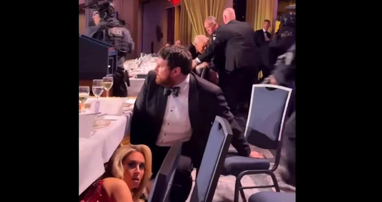 Donald Trump a fost evacuat cu întârziere. FOTO: captură video