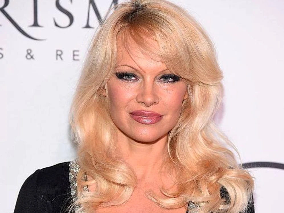 
    Pamela Anderson a scris un mesaj acid pe rețelele de socializareFoto Twitter  