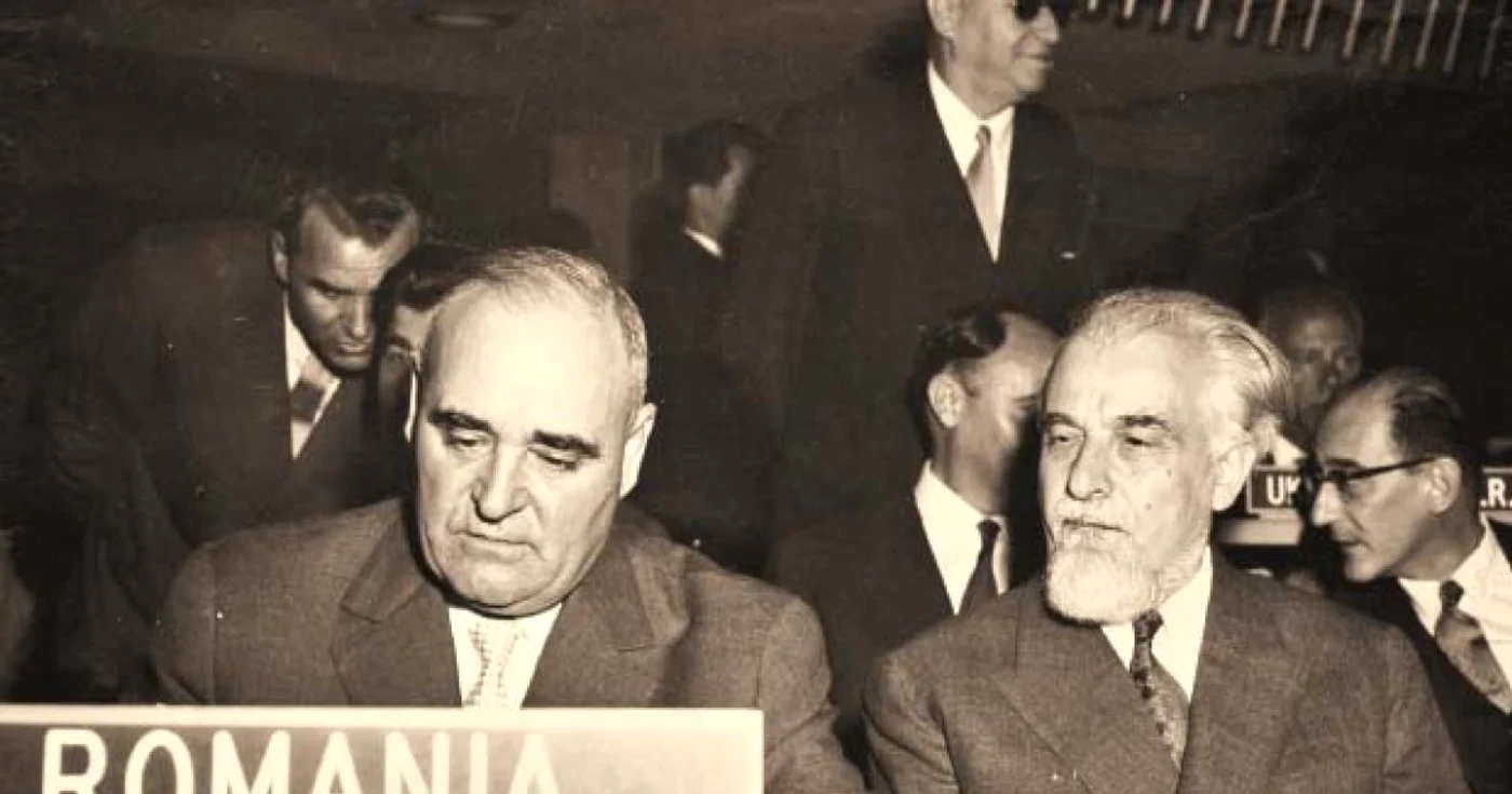 Gheorghe Gheorghiu-Dej (stânga), alături de  Ştefan Voitec la sesiunea a XV-a a ONU  (septembrie-octombrie 1960)   