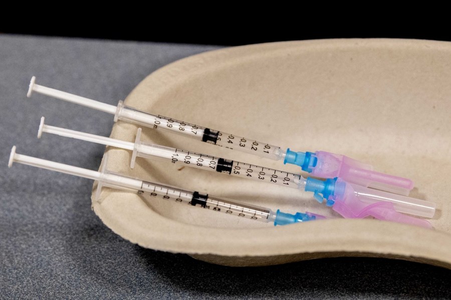 Mii de persoane, despăgubite după ce au rămas „cu dizabilități” în urma vaccinării anti-COVID