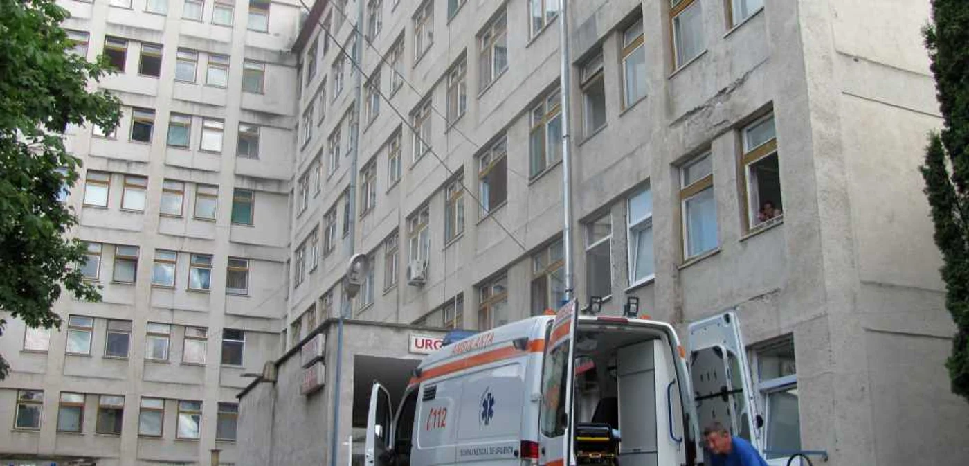 Bărbatul a fost transportat la Unitatea de Primire a Urgenţelor