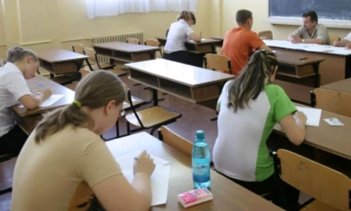 Ce subiecte au primit elevii la Istorie  Rezolvarea lor, la Adevărul Live jpeg