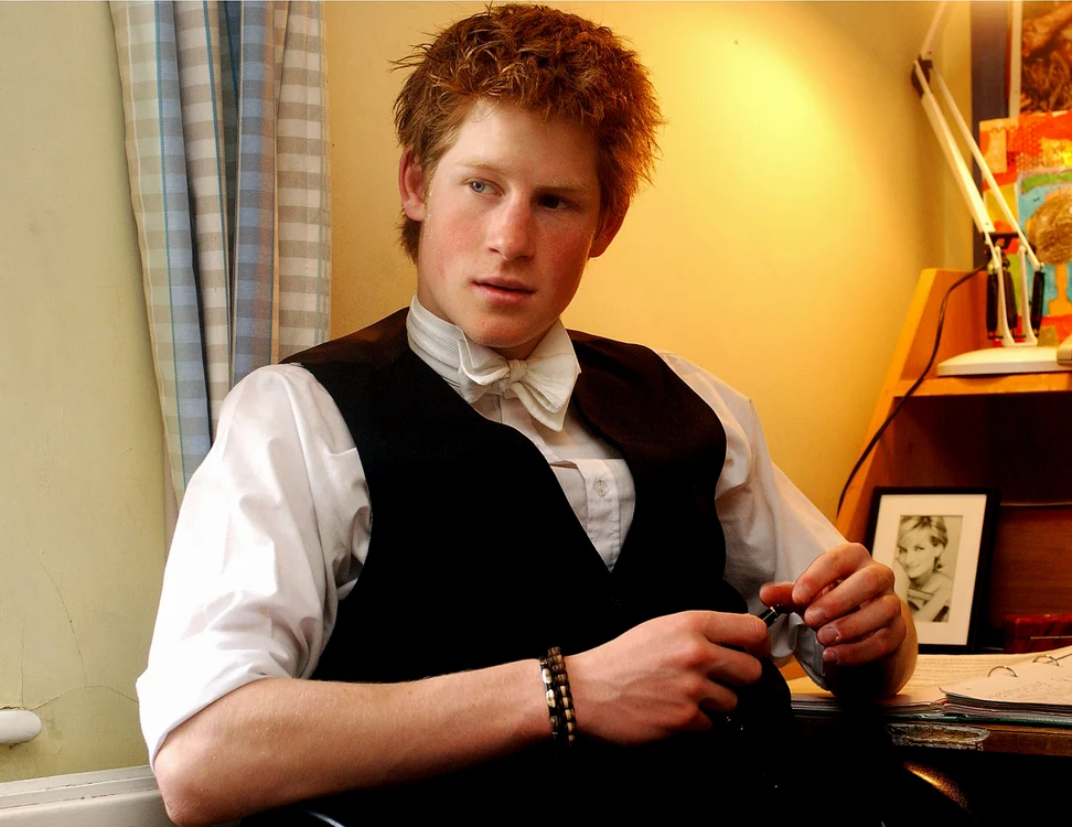 printul harry colegiul eton in 2003 gettyimages 51459716 jpg jpeg