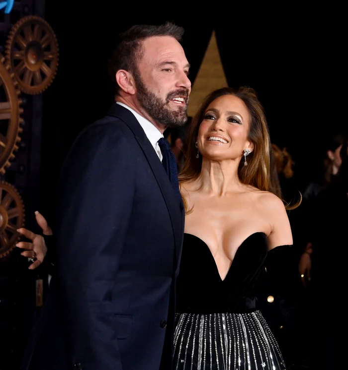 Jennifer Lopez și Ben Affleck la premiera This is me now, Profimedia (3) jpg