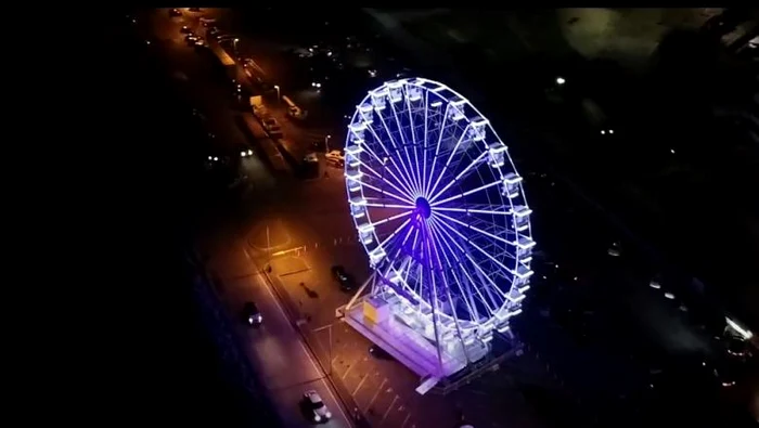 Și noaptea te poți bucura de o priveliște spectaculoasă