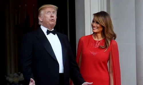 Melania a purtat la dineul de la ambasada Statelor Unite ale Americii o rochie Givenchy de 7 000 de dolari  jpeg