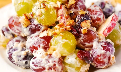 Salata de fructe cu struguri si mere jpeg