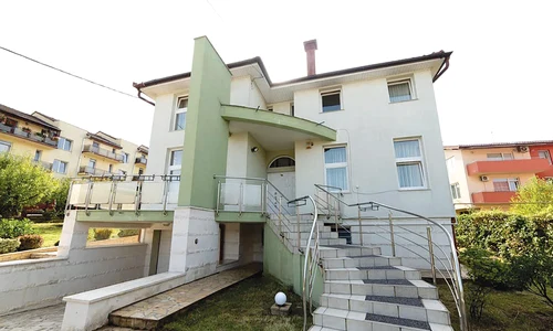 foto1  Vila cluj jpg