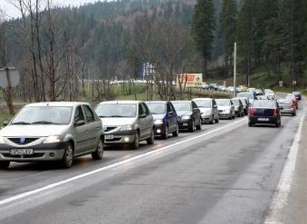 Ploieşti: Pe DN1 se circula cu dificultate pe sensul Ploieşti - Braşov