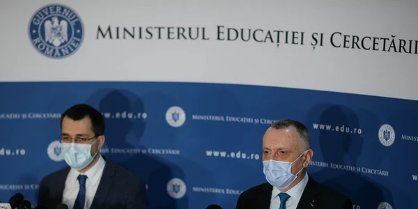 Conferinţă de presă - ordin comun - ministrul educaţiei - ministrul sănătăţii reluarea cursurilor - redeschidere şcoli - Sorin Cîmpeanu - Vlad Voiculescu / 5 feb 2021 / FOTO Inquam Photos / Octav Ganea