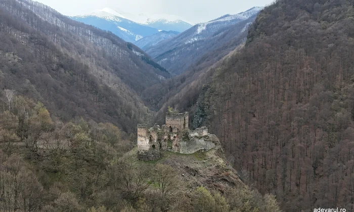 Cetatea Colț  Foto Daniel Guță  ADEVĂRUL (10) JPG