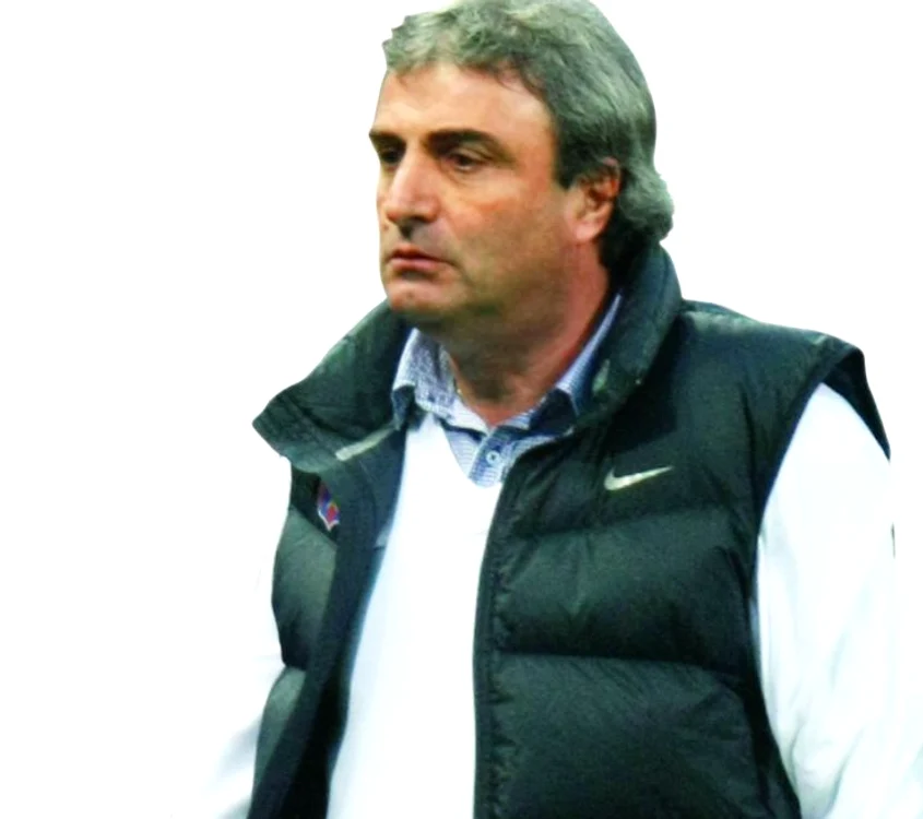 
    Mihai Stoichiţă  