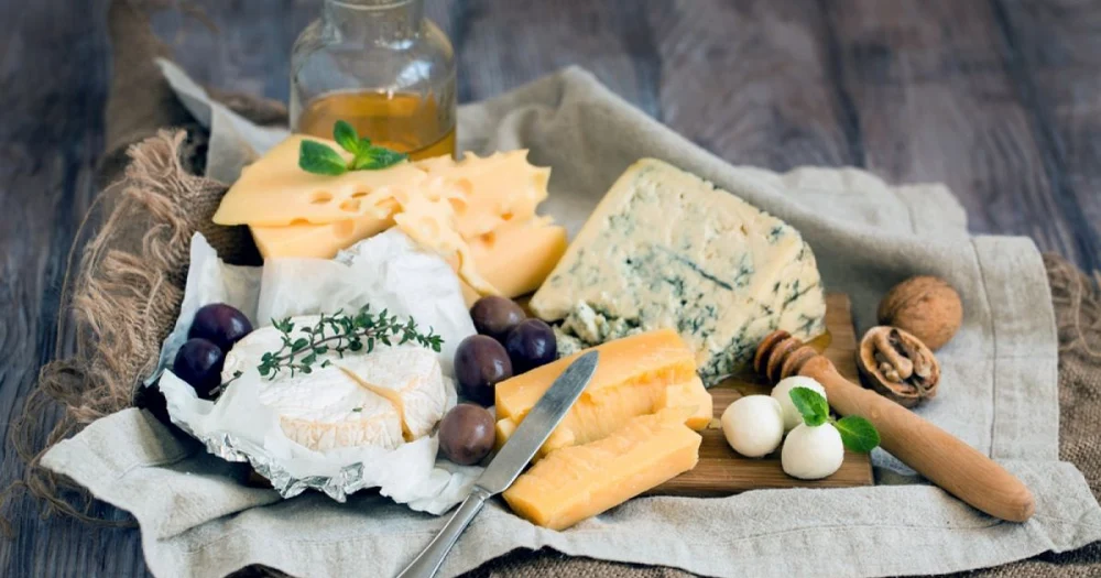 Ce legătură are tiroida cu colesterolul și bolile de inimă. Explicațiile medicului