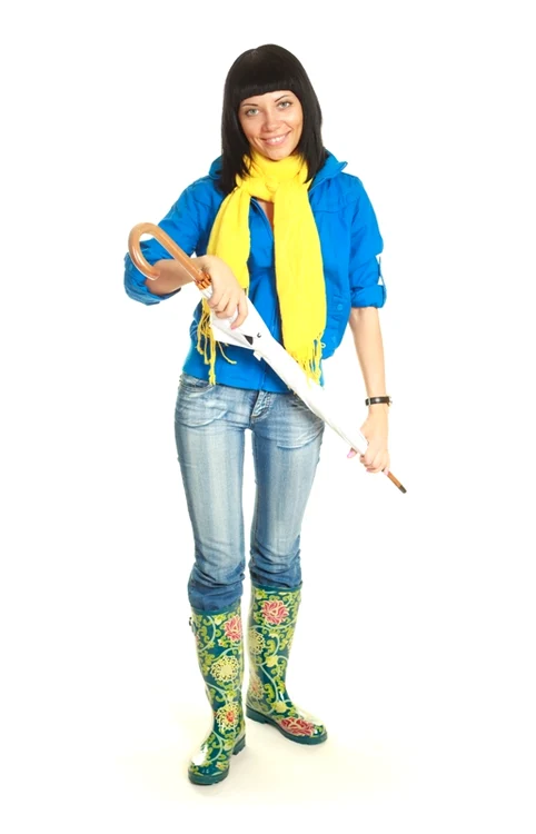 
    Cizmele de cauciuc şi umbrela sunt obligatorii într-o zi ploioasă de iarnă  